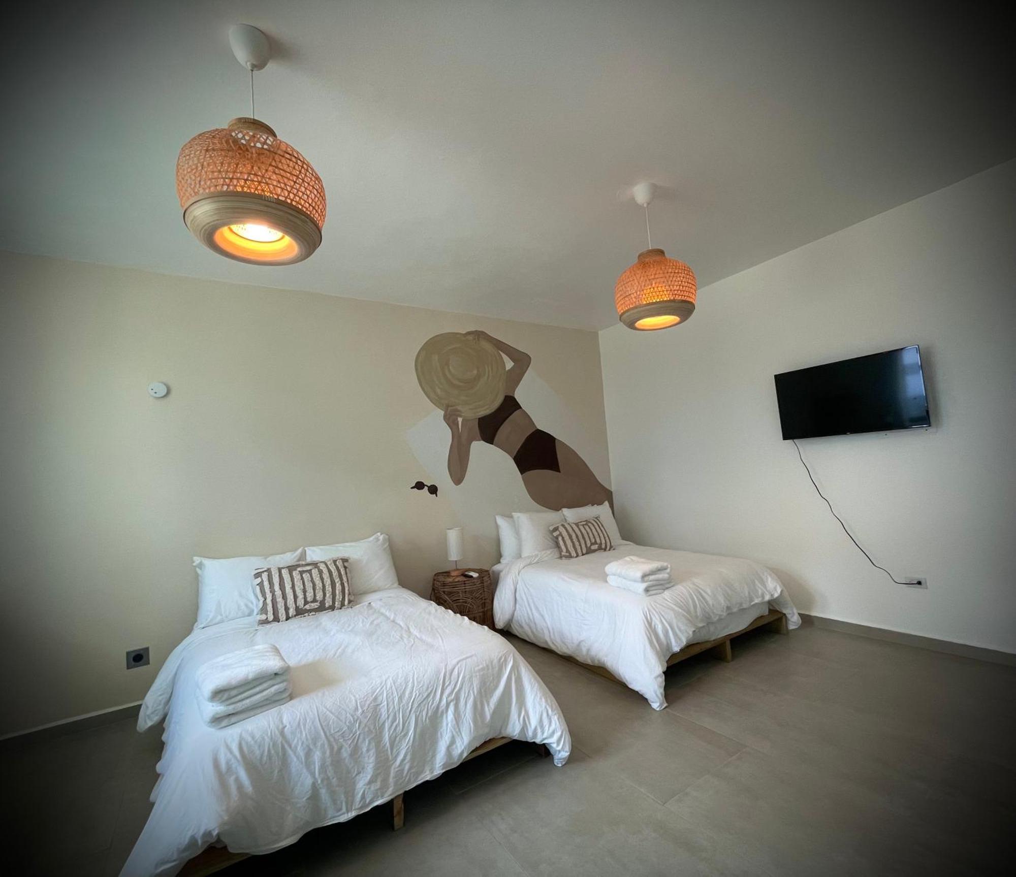 1 Corcega Beachfront Guest house
