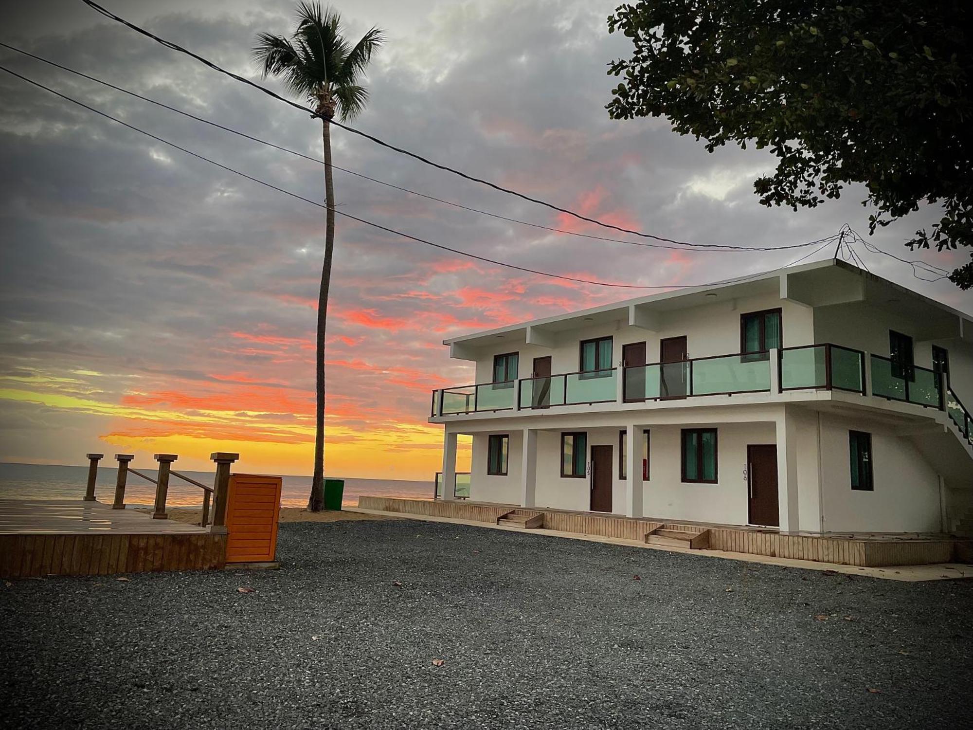 1 Corcega Beachfront * Rincon