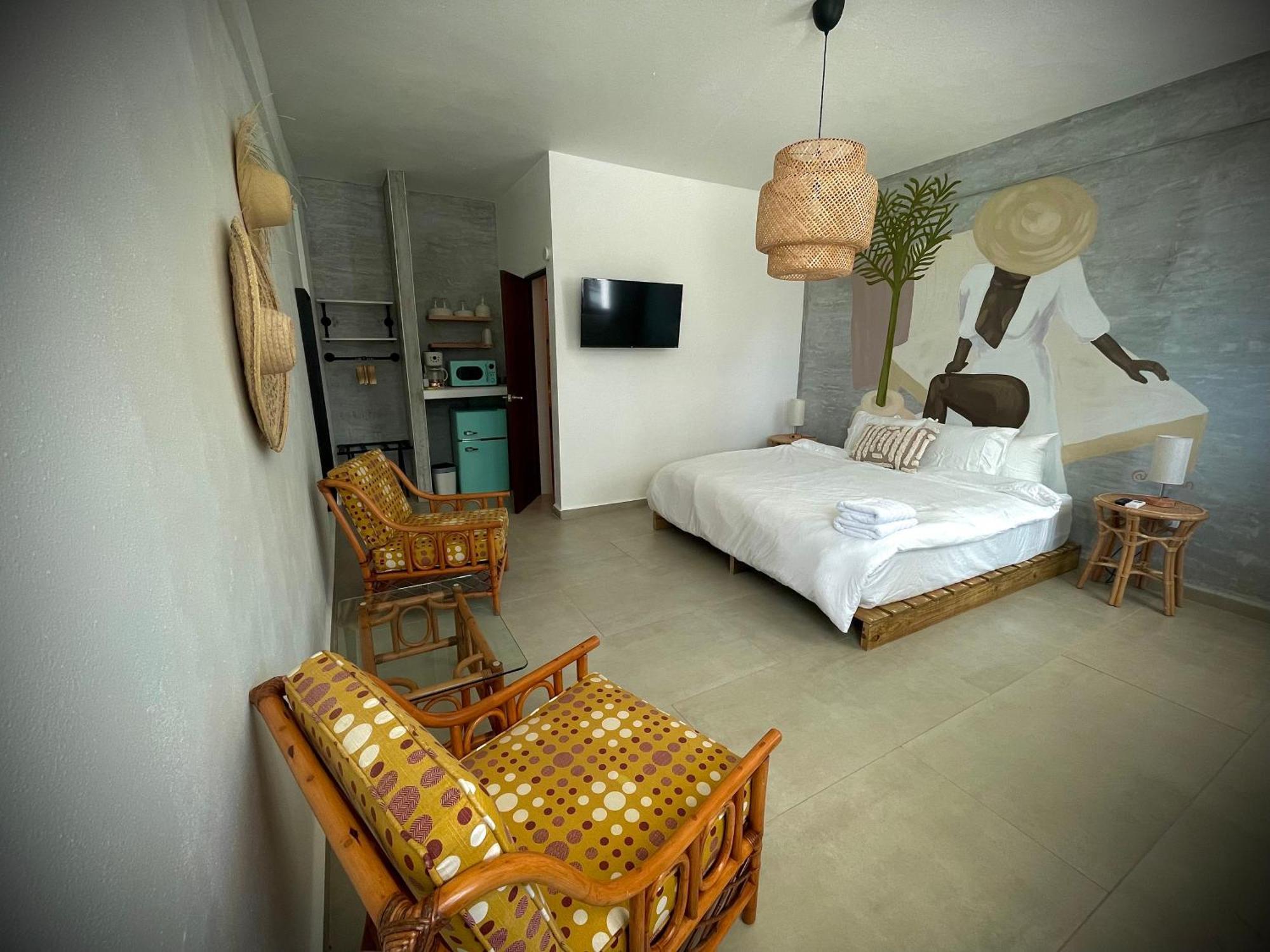 1 Corcega Beachfront Guest house