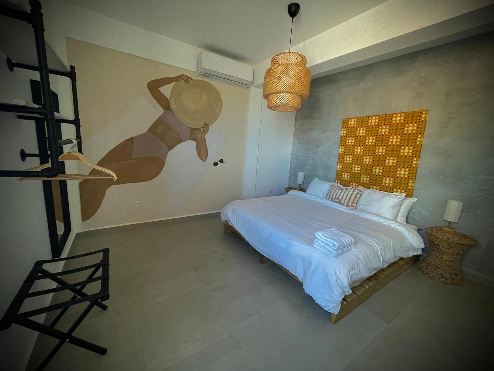 1 Corcega Beachfront Guest house *