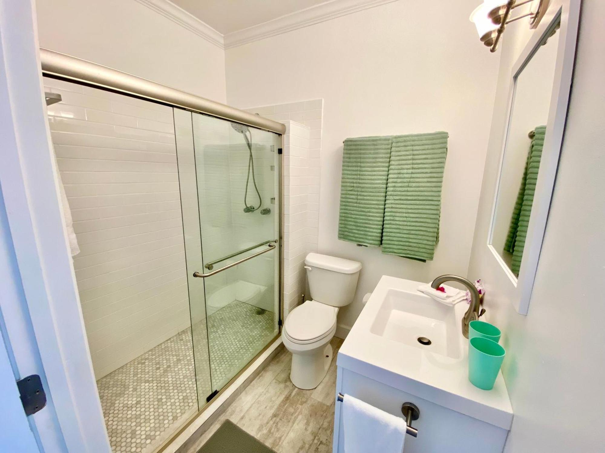 Eleuthera Retreat - & On Pink Beachfront Guest house Palmetto Point