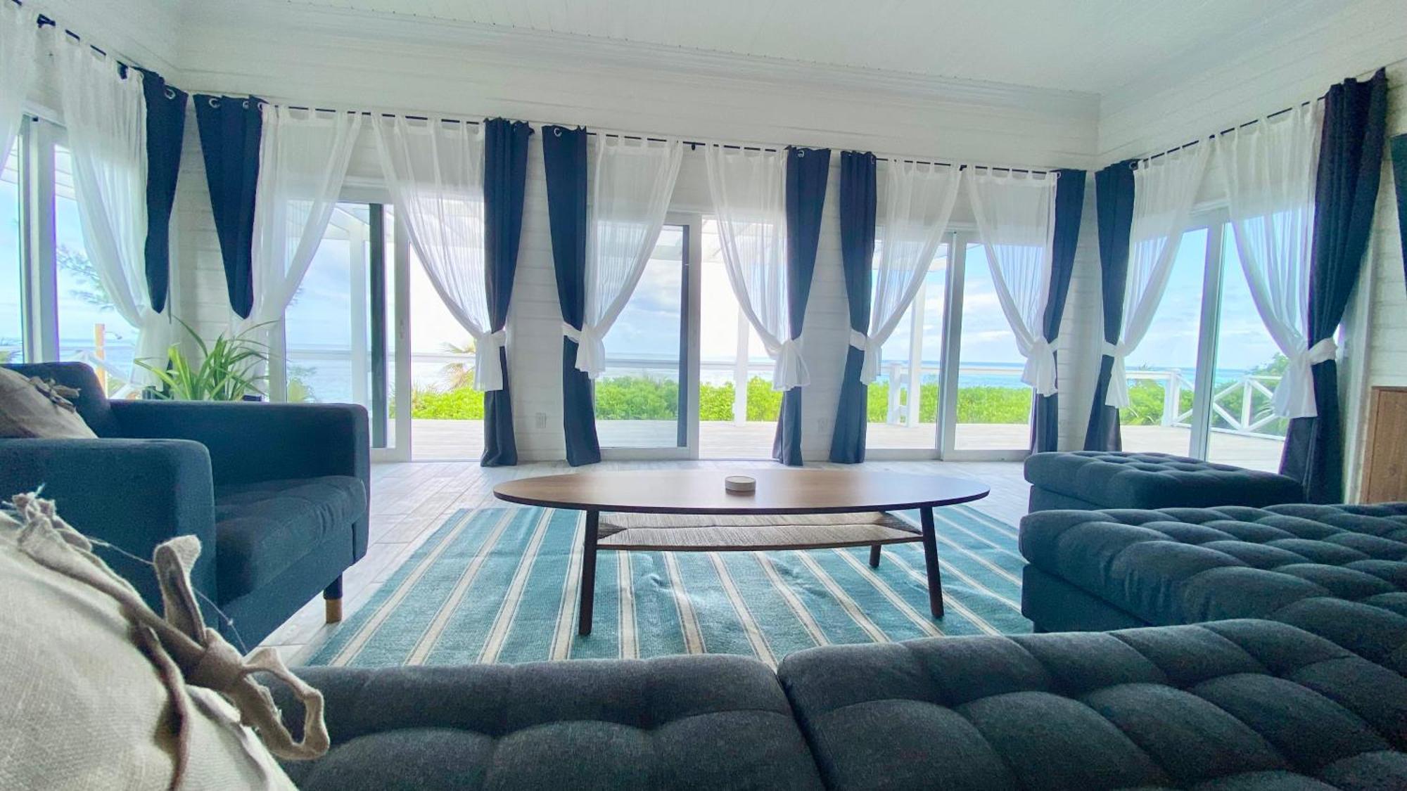 Eleuthera Retreat - & On Pink Beachfront Guest house *