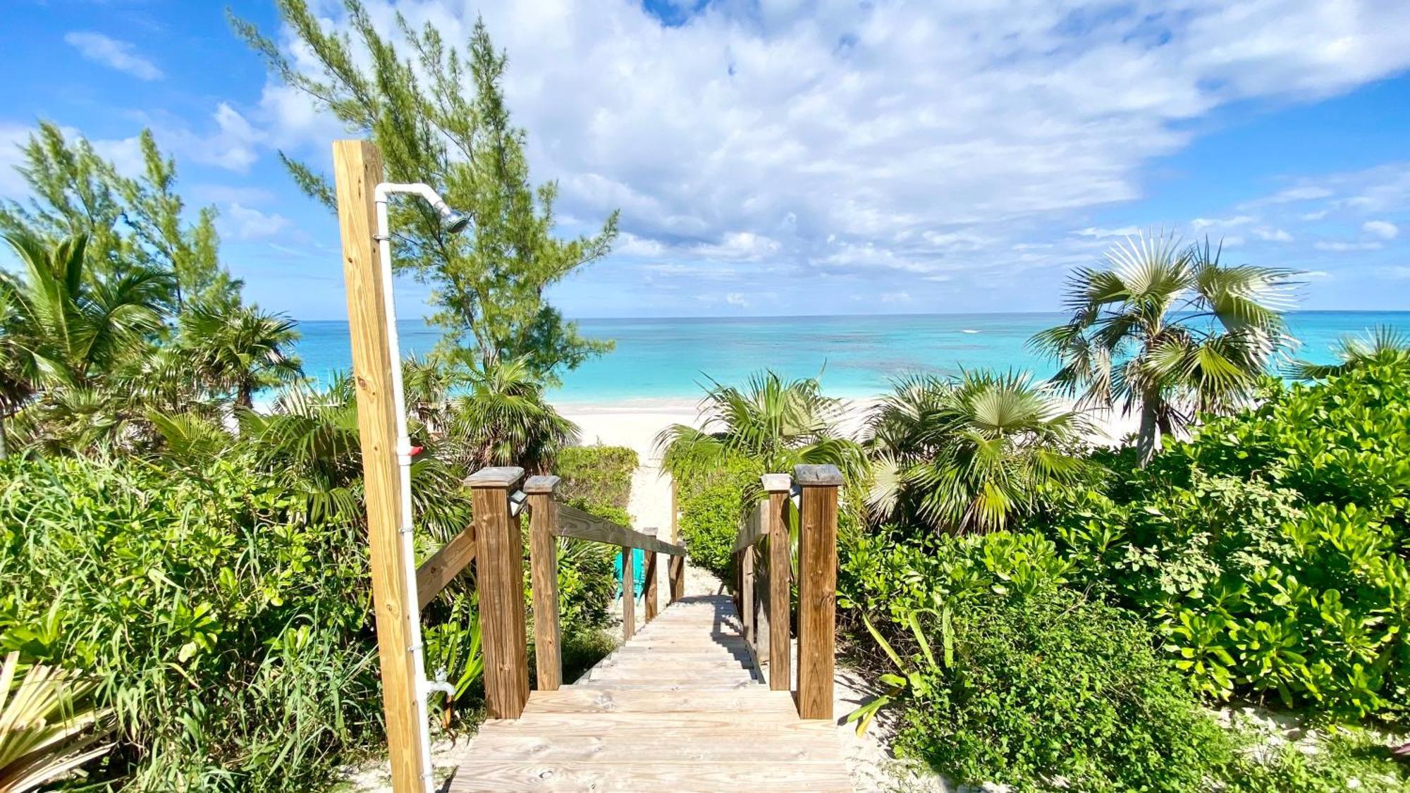 Eleuthera Retreat - & On Pink Beachfront Guest house Palmetto Point