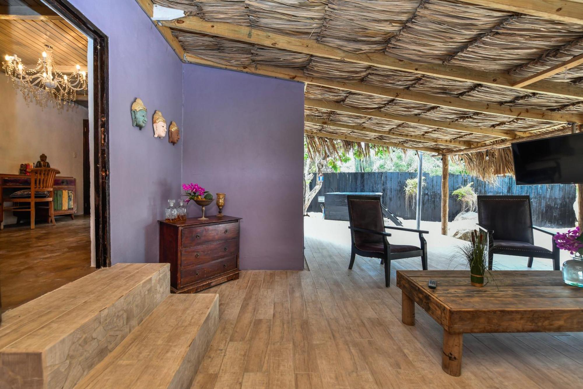 Mammaloe Bed & Breakfast 2*