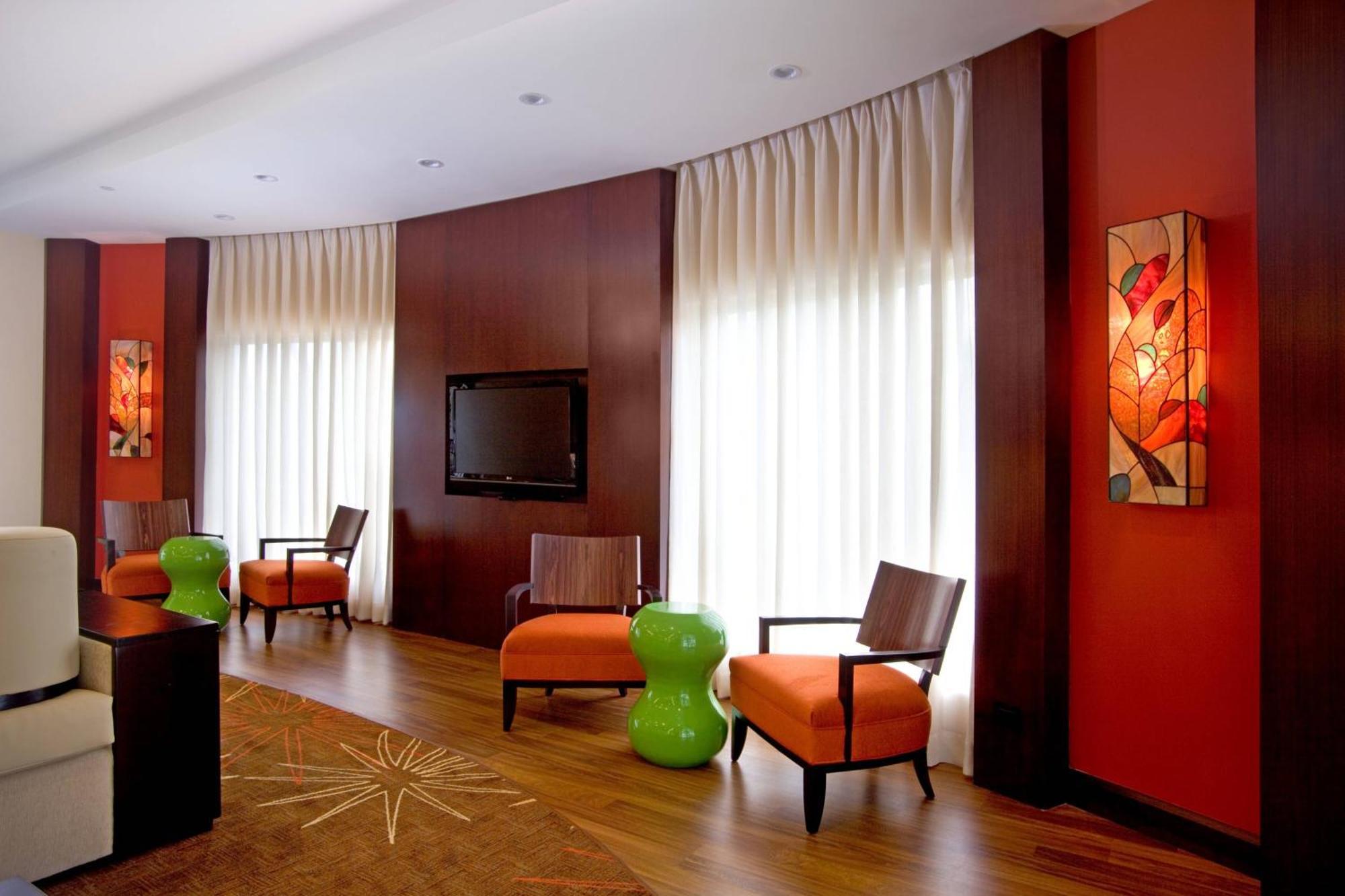 Hotel Courtyard By Marriott
