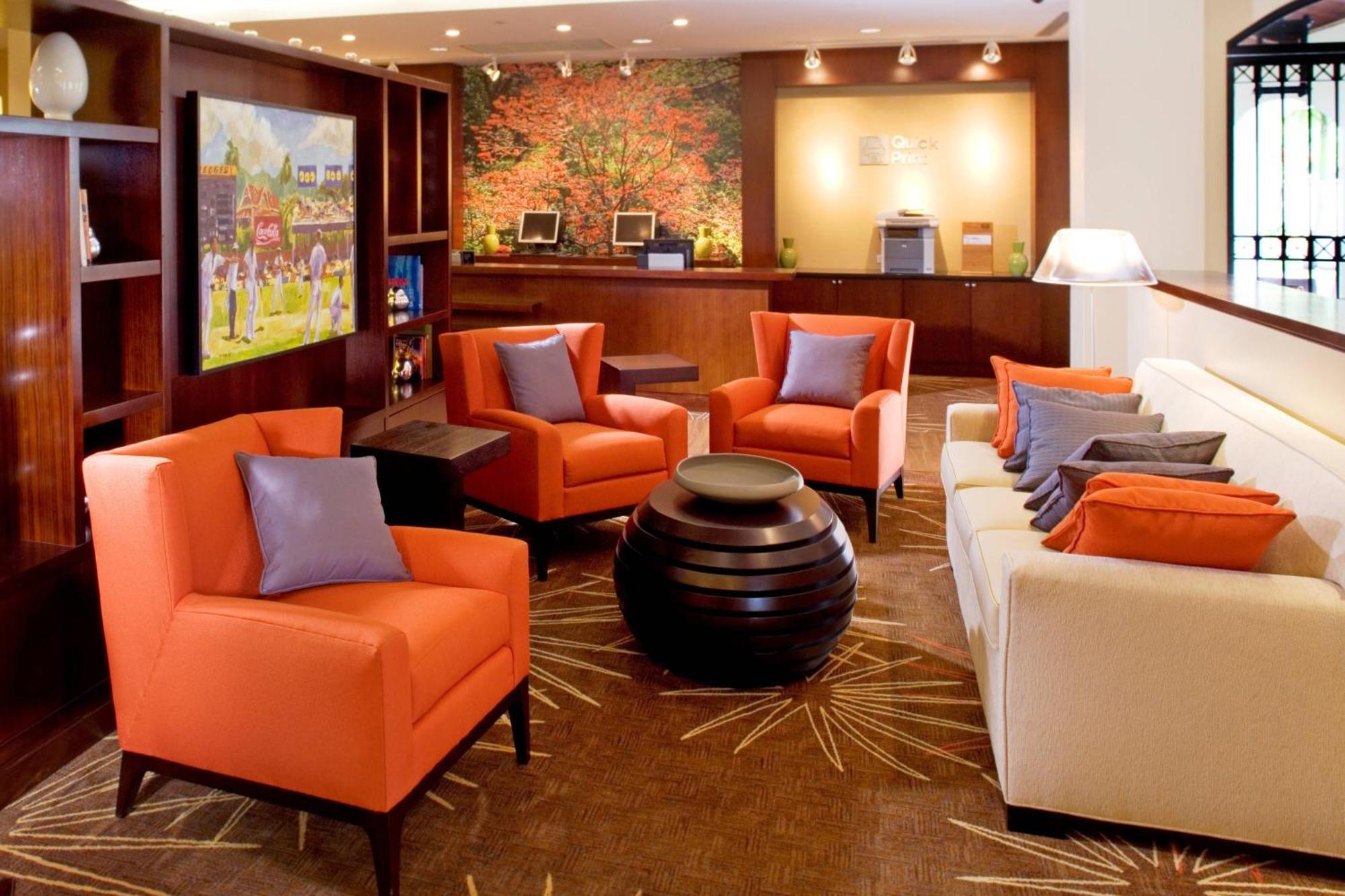 Courtyard By Marriott 3*