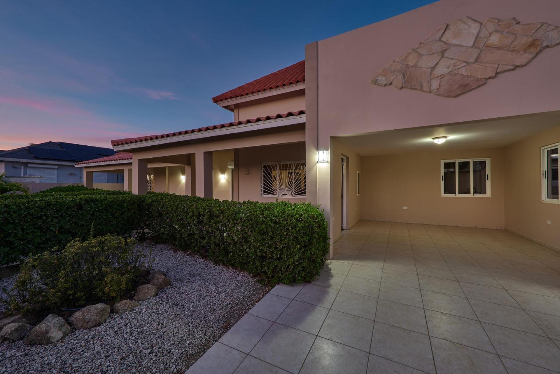 Aruba Palm Villa