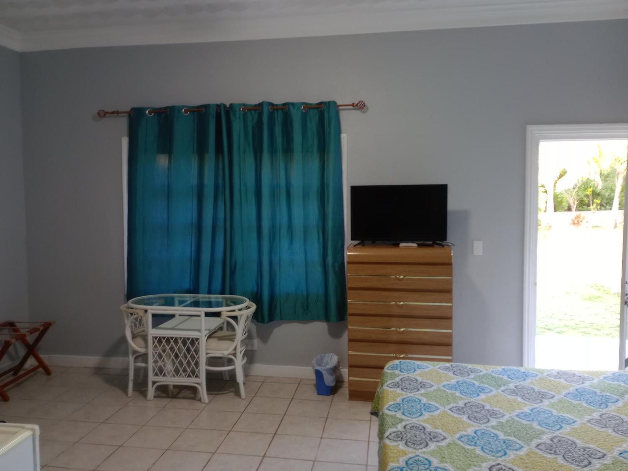 Surfers Manor 3*