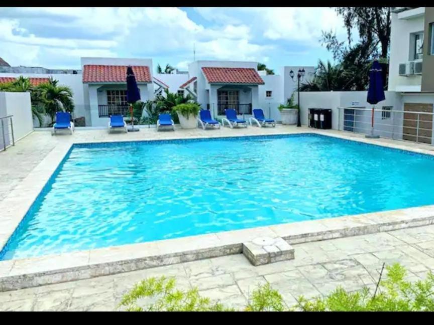 Elegant And Confortable Close To