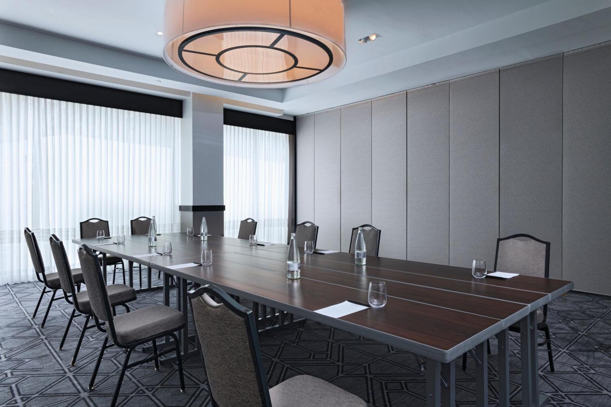 Hotel The Brix Autograph Collection 4*