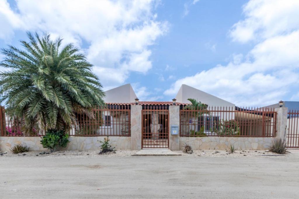 Casa Luna Pousada *