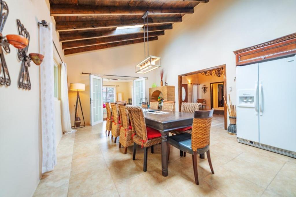 Casa Luna * Palm Beach