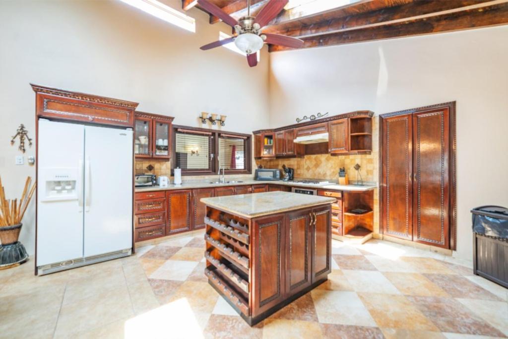 Casa Luna Pousada *