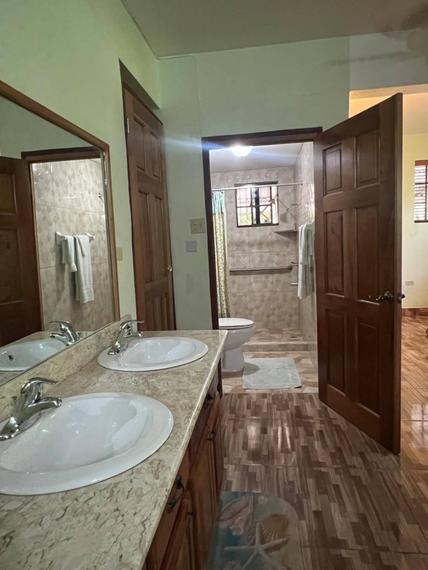 Castlevue Bed & Breakfast