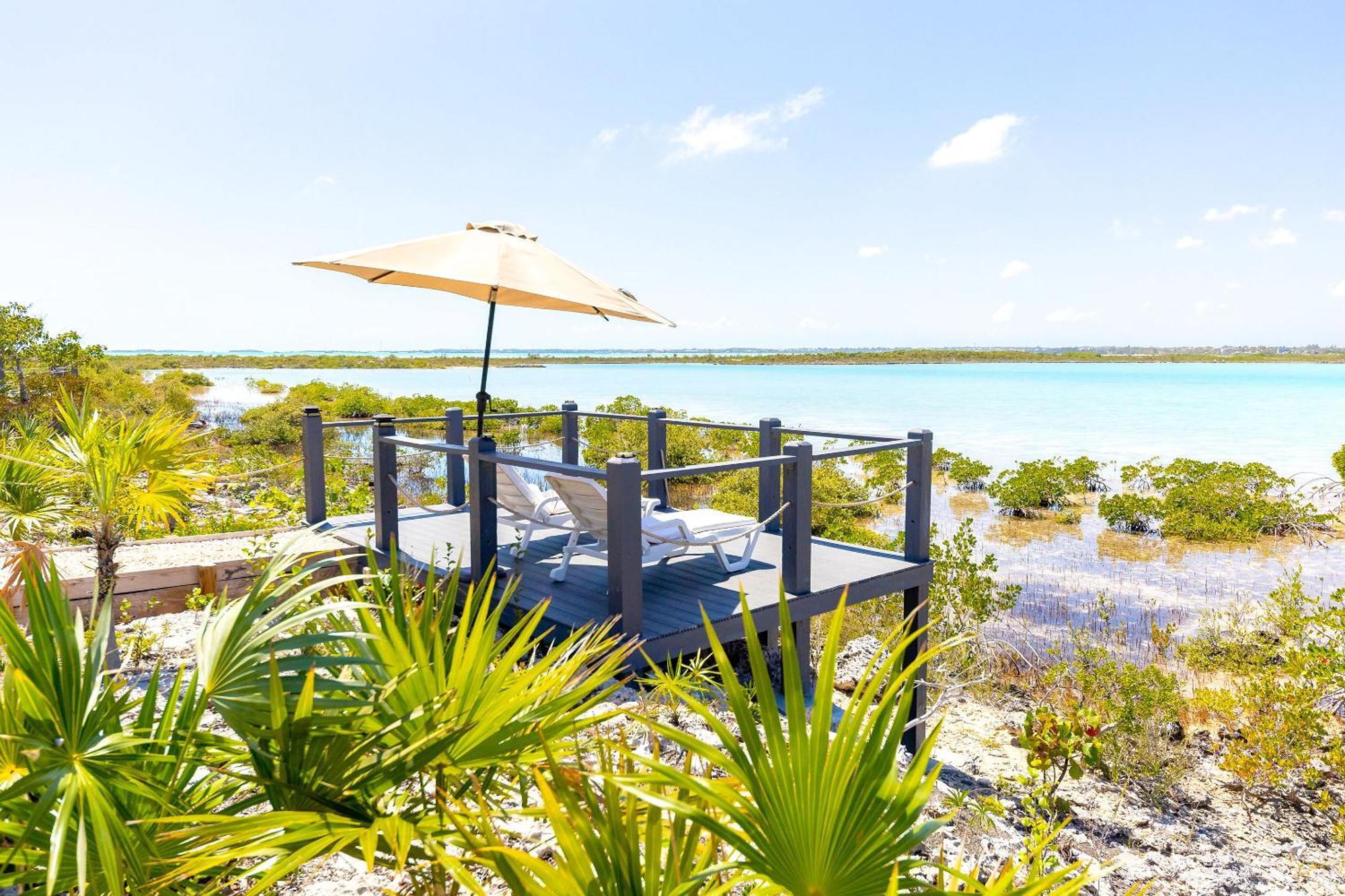 New Tropical Waterfront Cooper Jack Bay * Five Cays Settlement