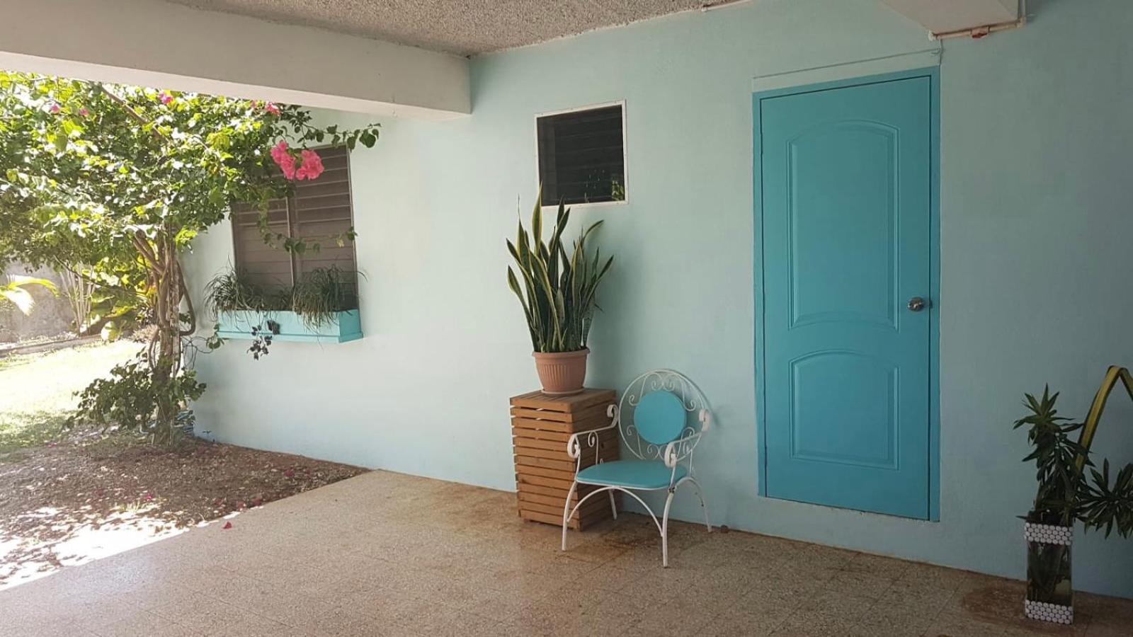 Garden Apartment-Beach-5Min Drive, 1 Hr Montego Bay, 25 Mins Ocho Rios, Welcome Breakfast Basket *