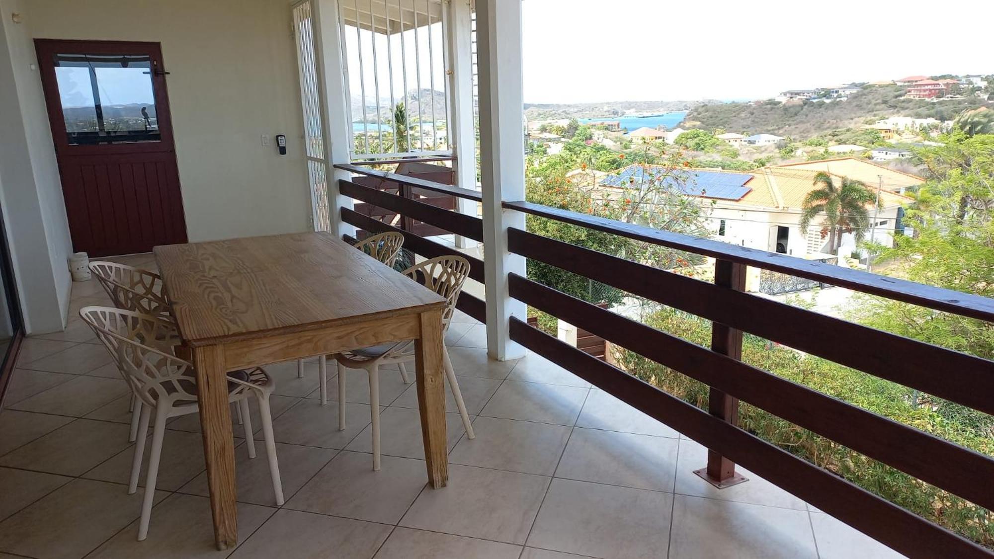 Sweet Curacao View Aparthotel 3*