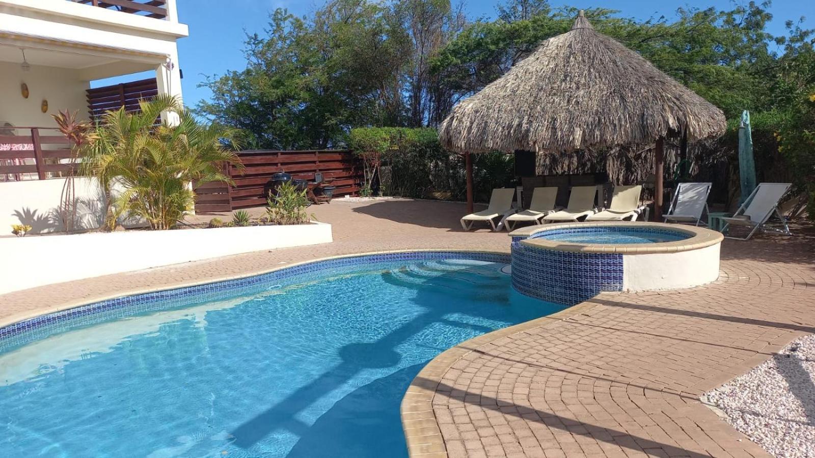 Aparthotel Sweet Curacao View