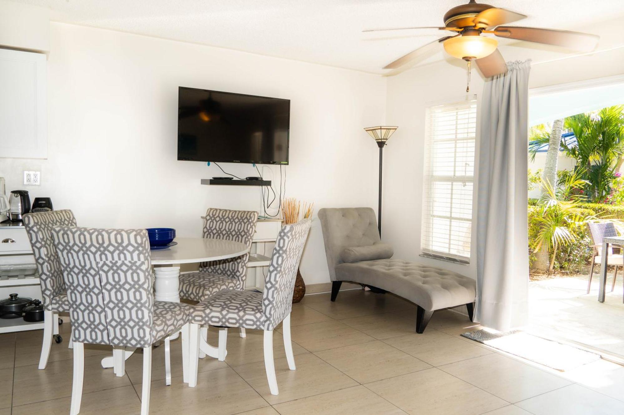 Island Club Turks & Place Aparthotel Grace Bay