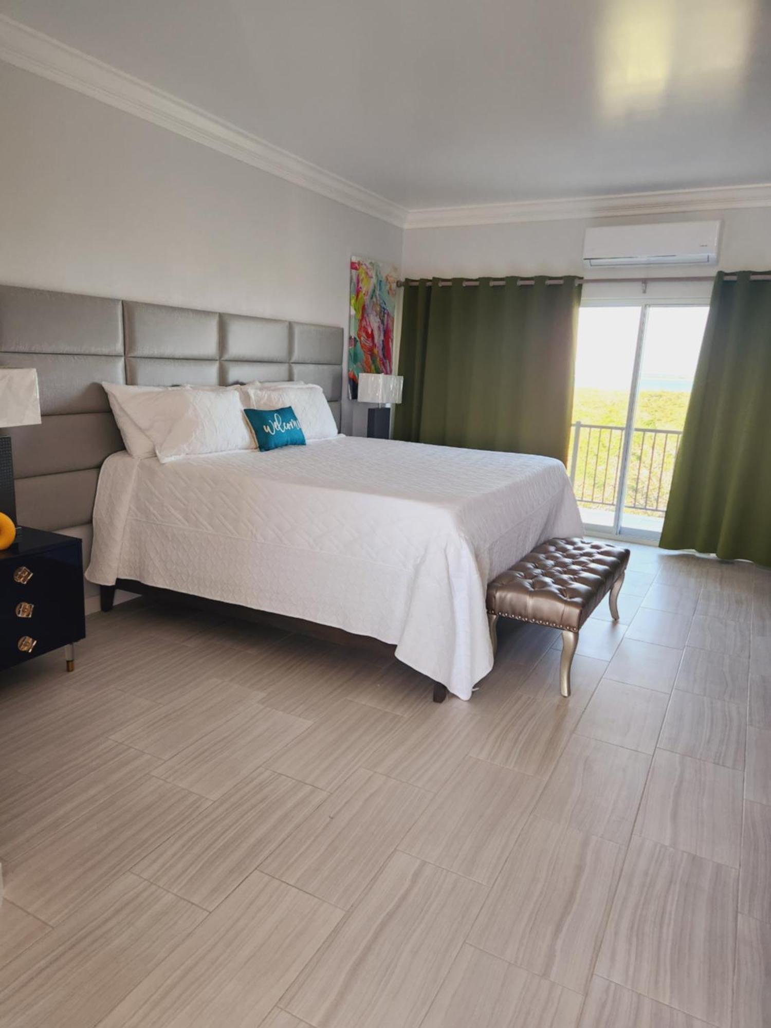 Resort Harbor Breeze Clarence Town