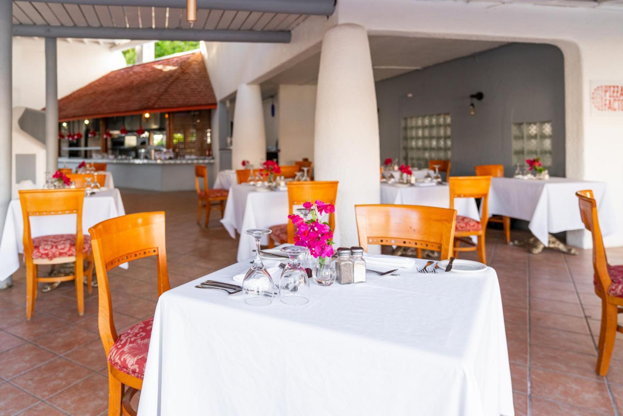 Jolly Antigua Hotel Bolands