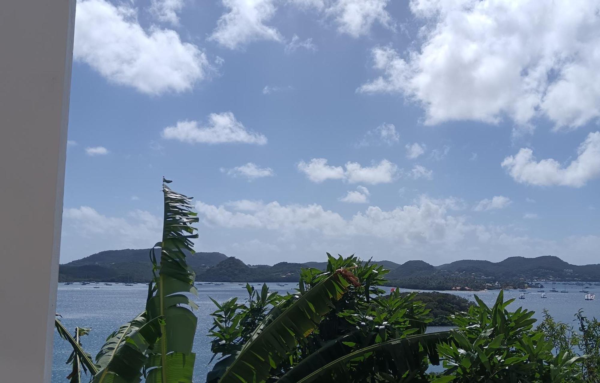 F2 Familial - Vue Imprenable Sur La Baie Du Marin