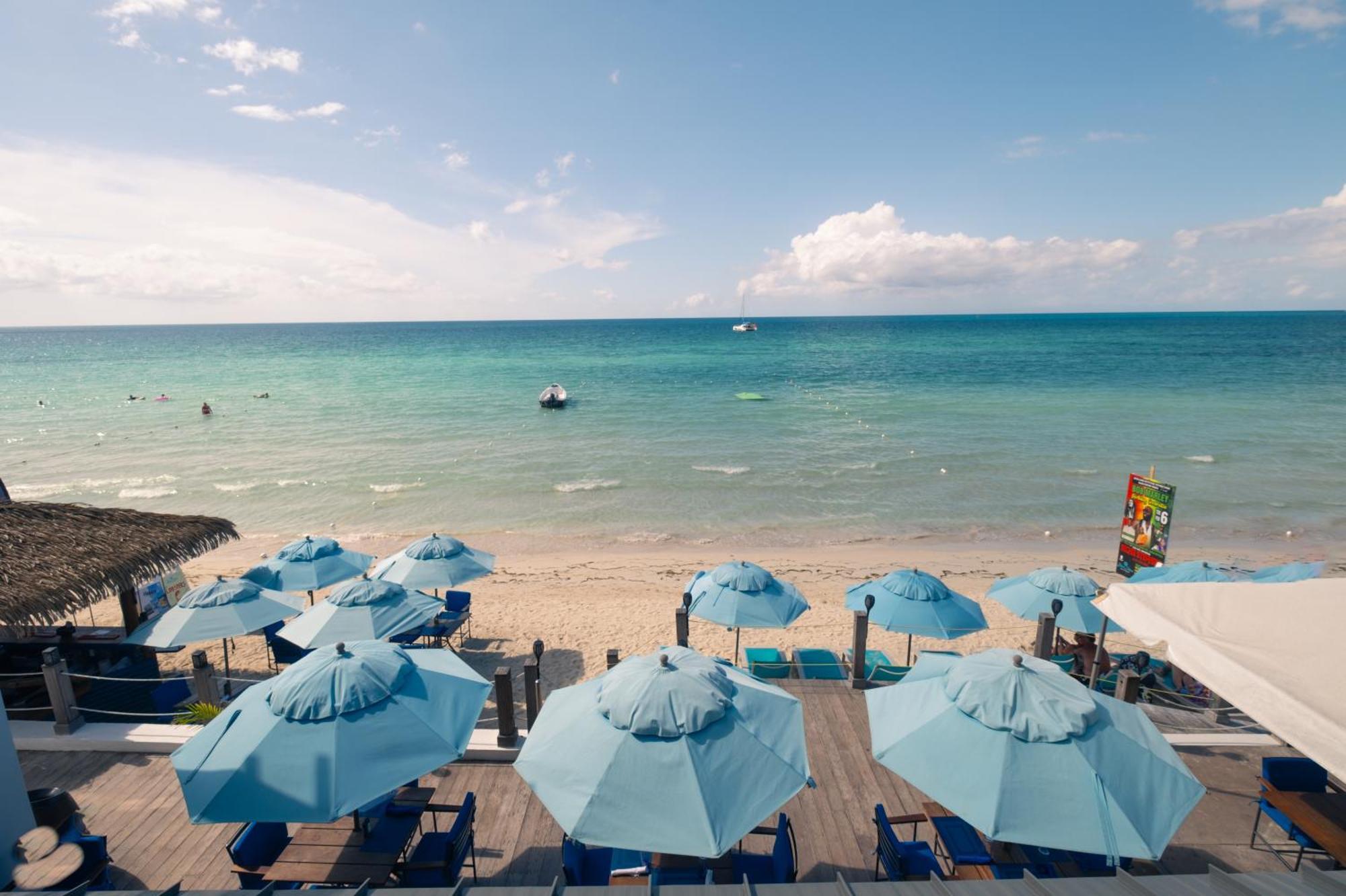 Blue Skies Hotel 4*