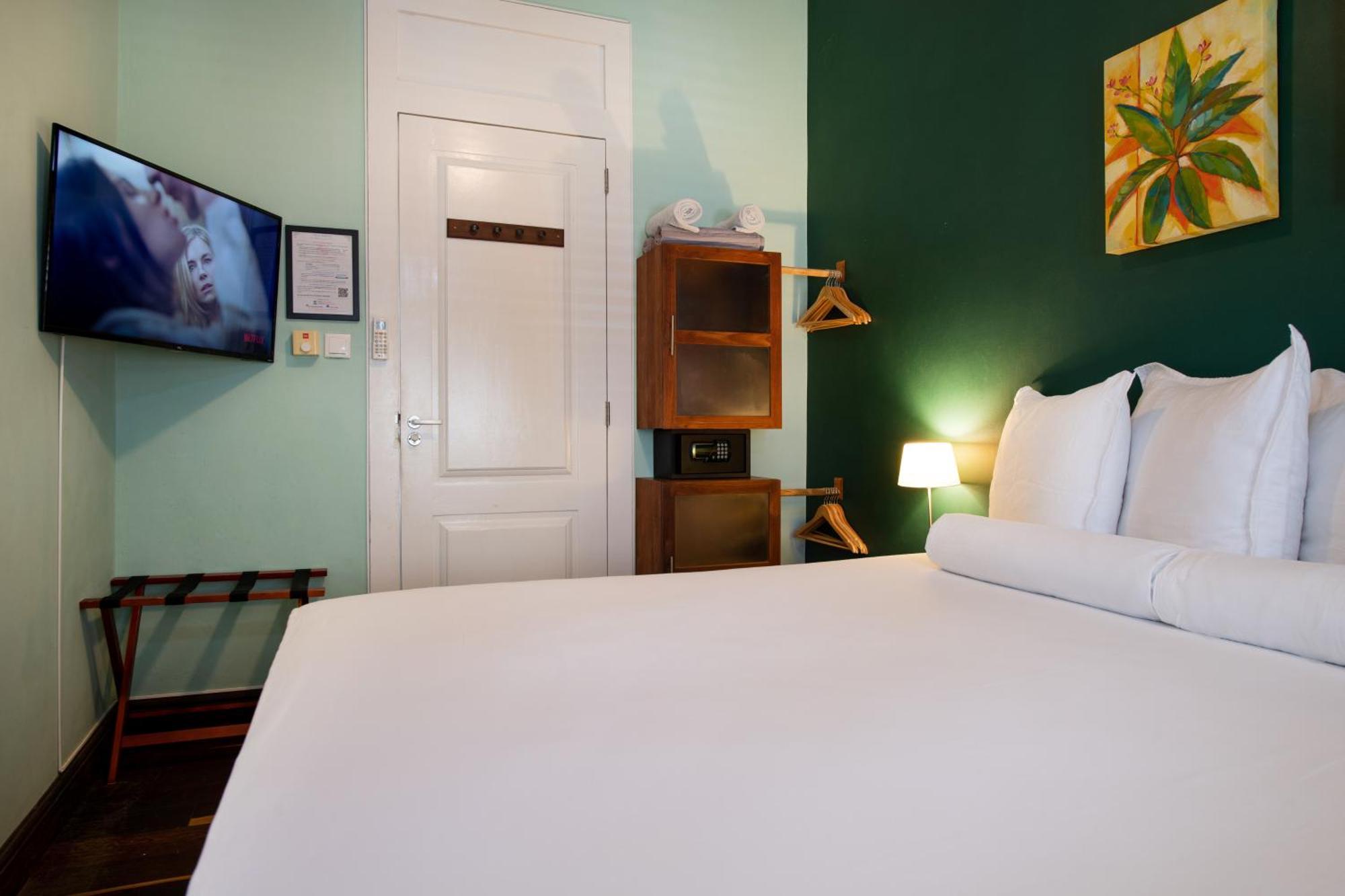 Amalie & Curiel Hotel