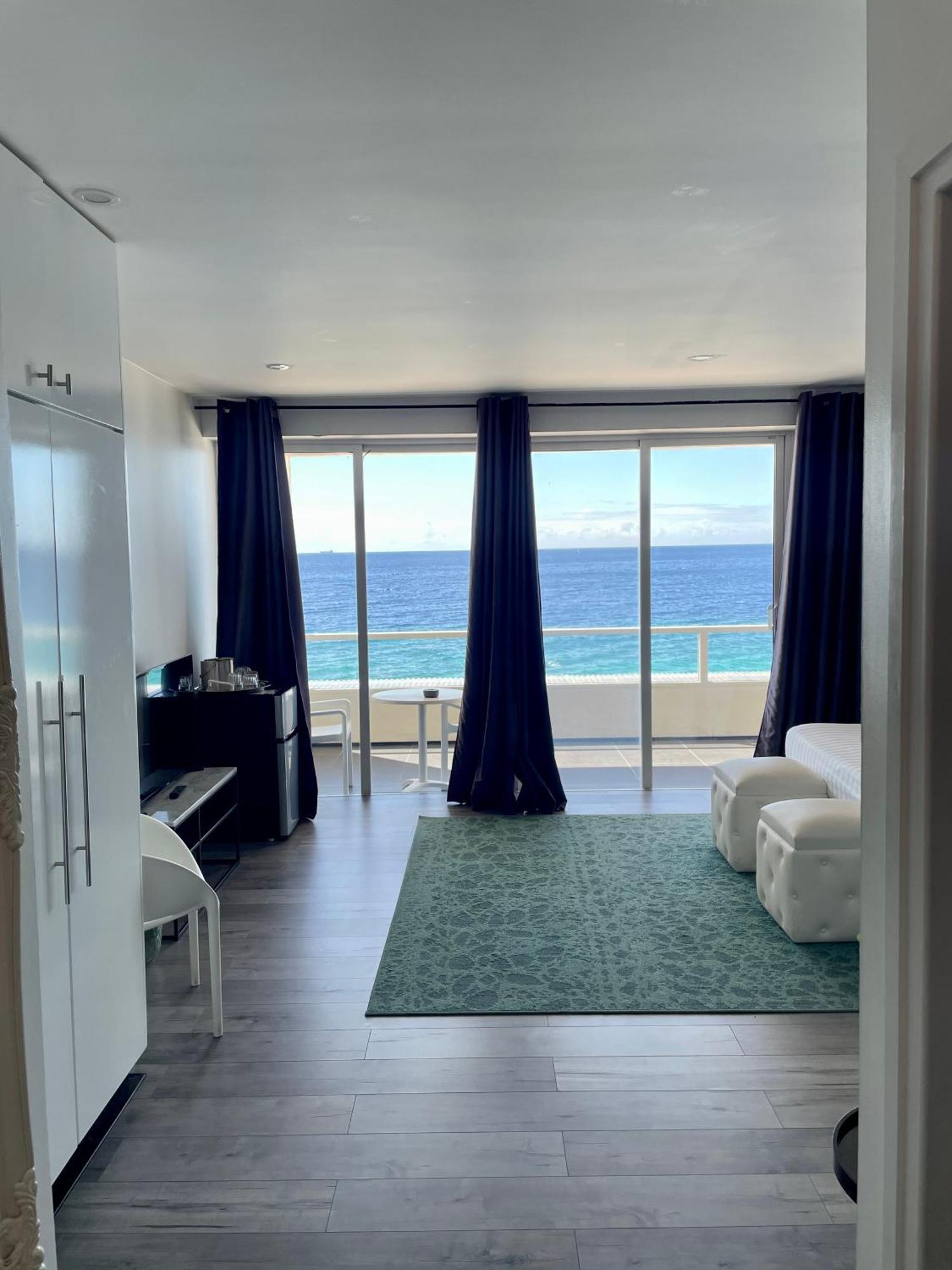 Hotel Saint Tropez Boutique Willemstad