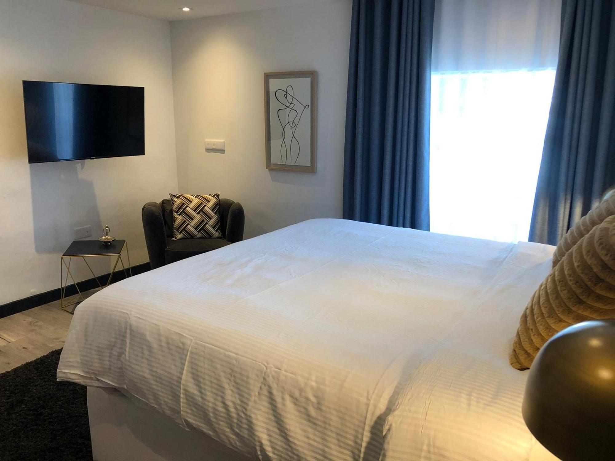 Saint Tropez Boutique Willemstad