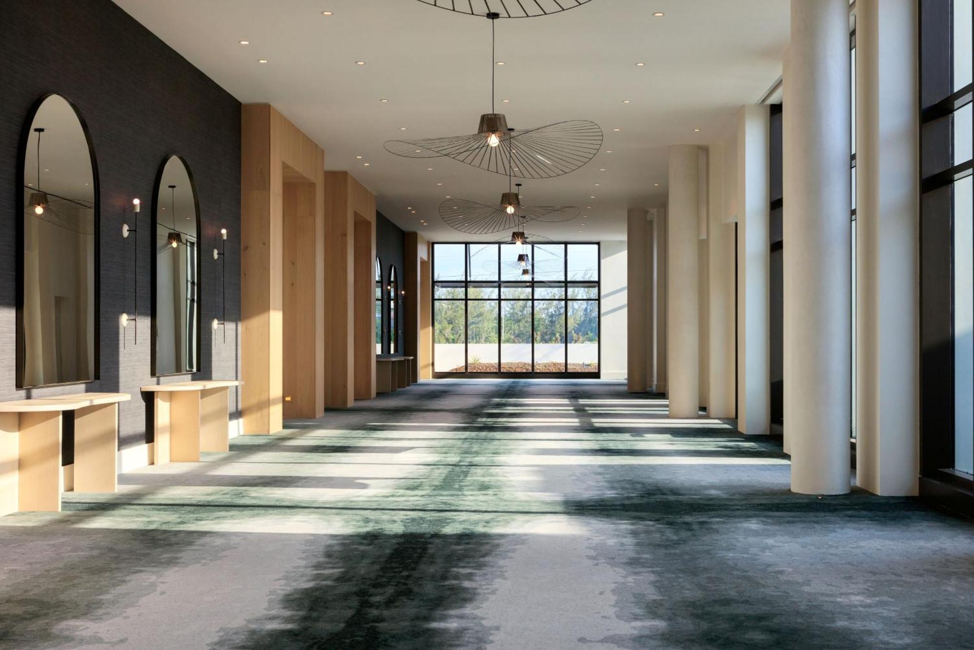 Indigo Grand Cayman By Ihg Hotel
