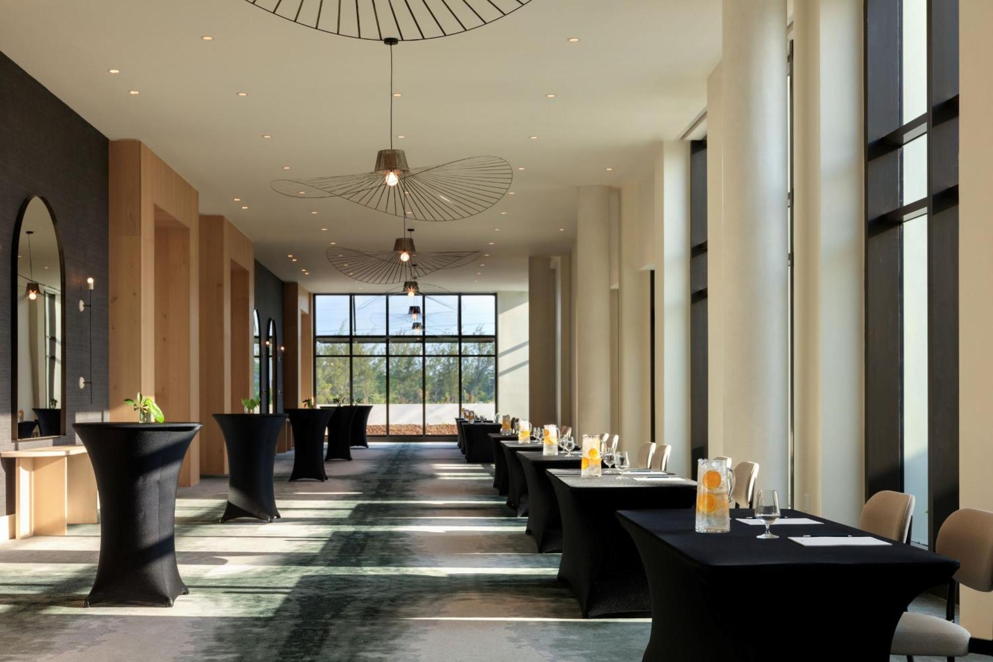 Hotel Indigo Grand Cayman By Ihg
