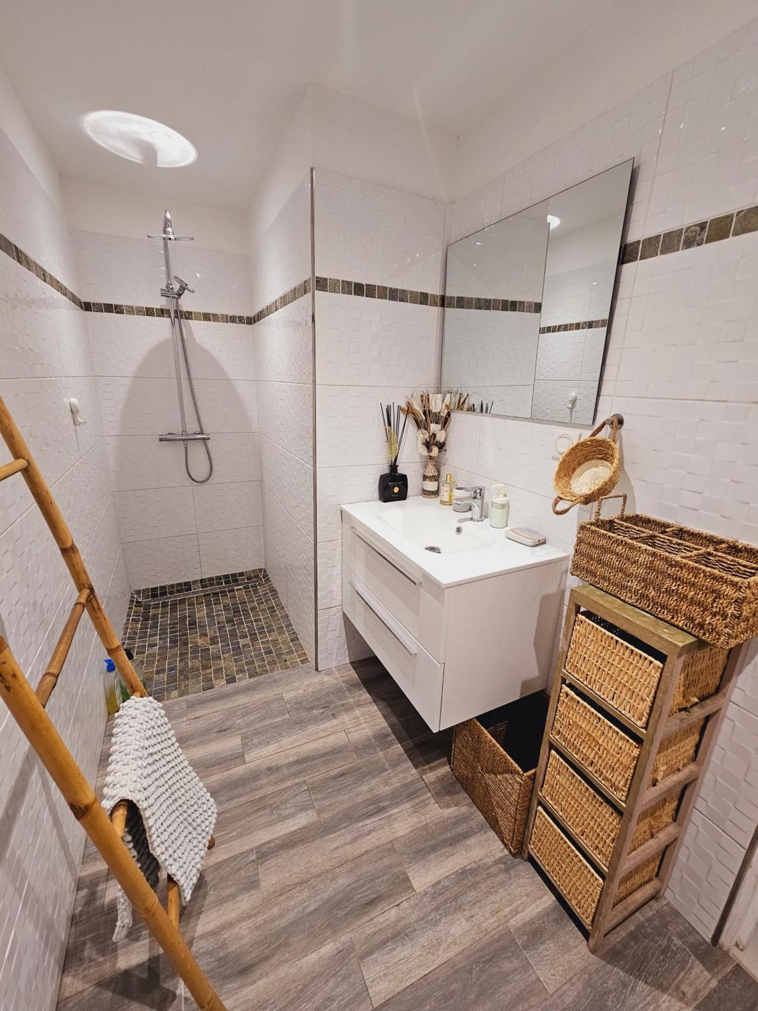 Alizenzo Apartment *