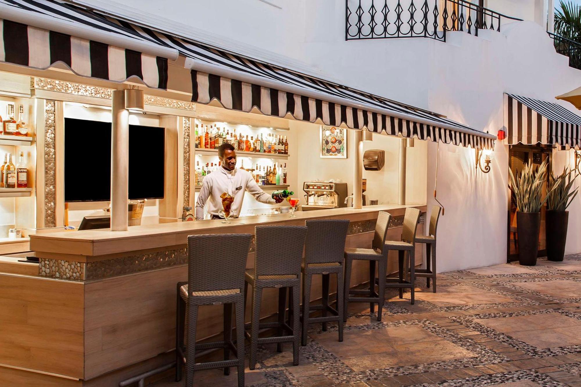 Hotel Nh Haiti El Rancho 4*