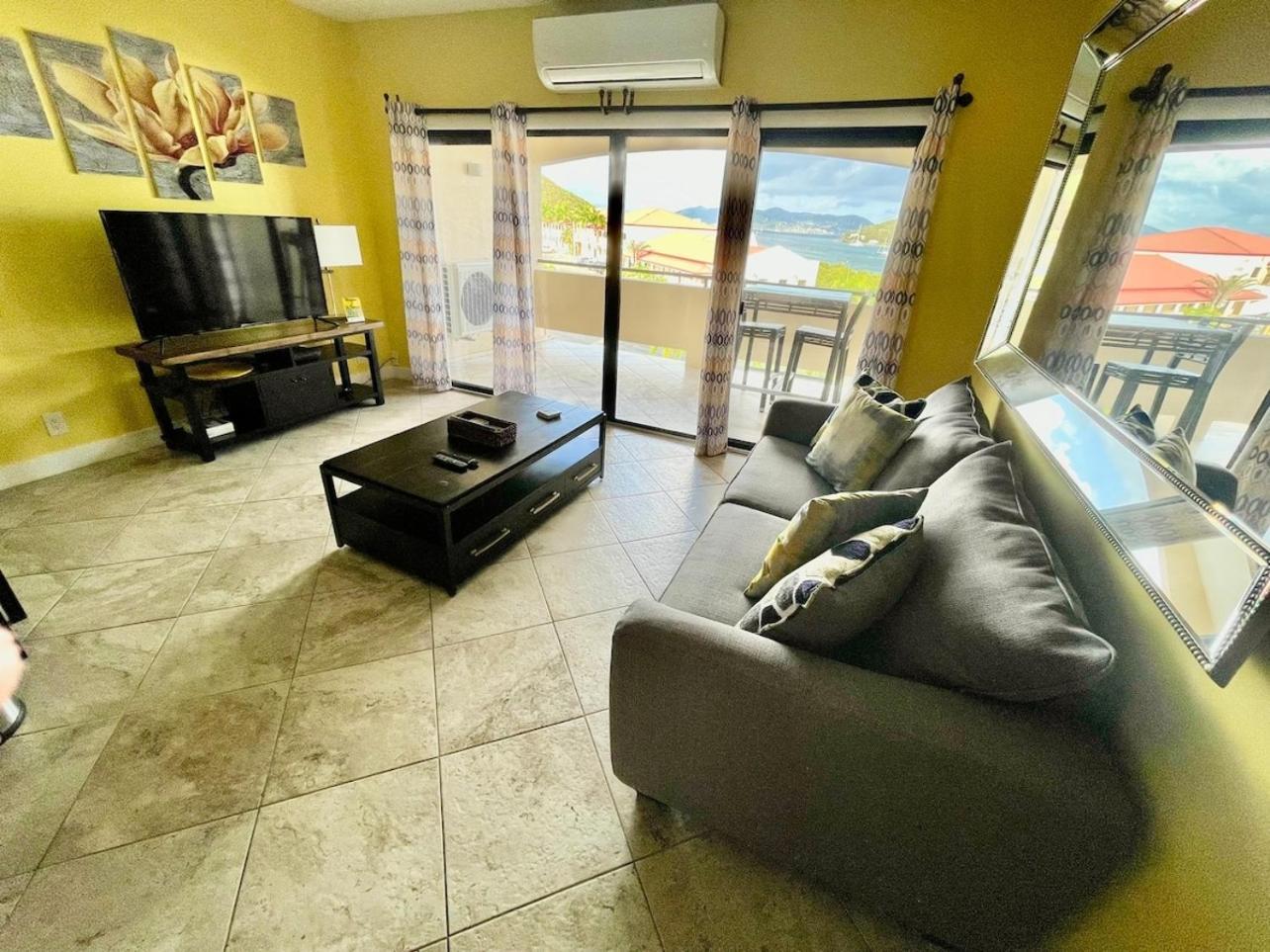 Casa de férias Couples Getaway 1bed 1bath In Red Hook Nazareth