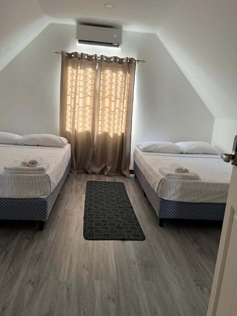 Crusoe Escape Holiday home *