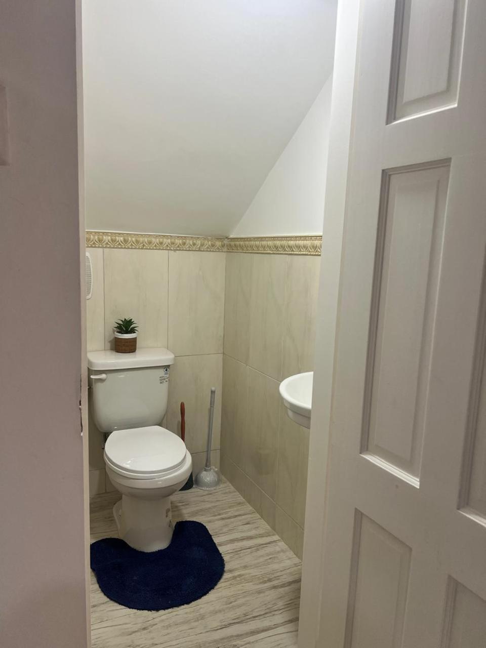 Crusoe Escape Holiday home Crown Point