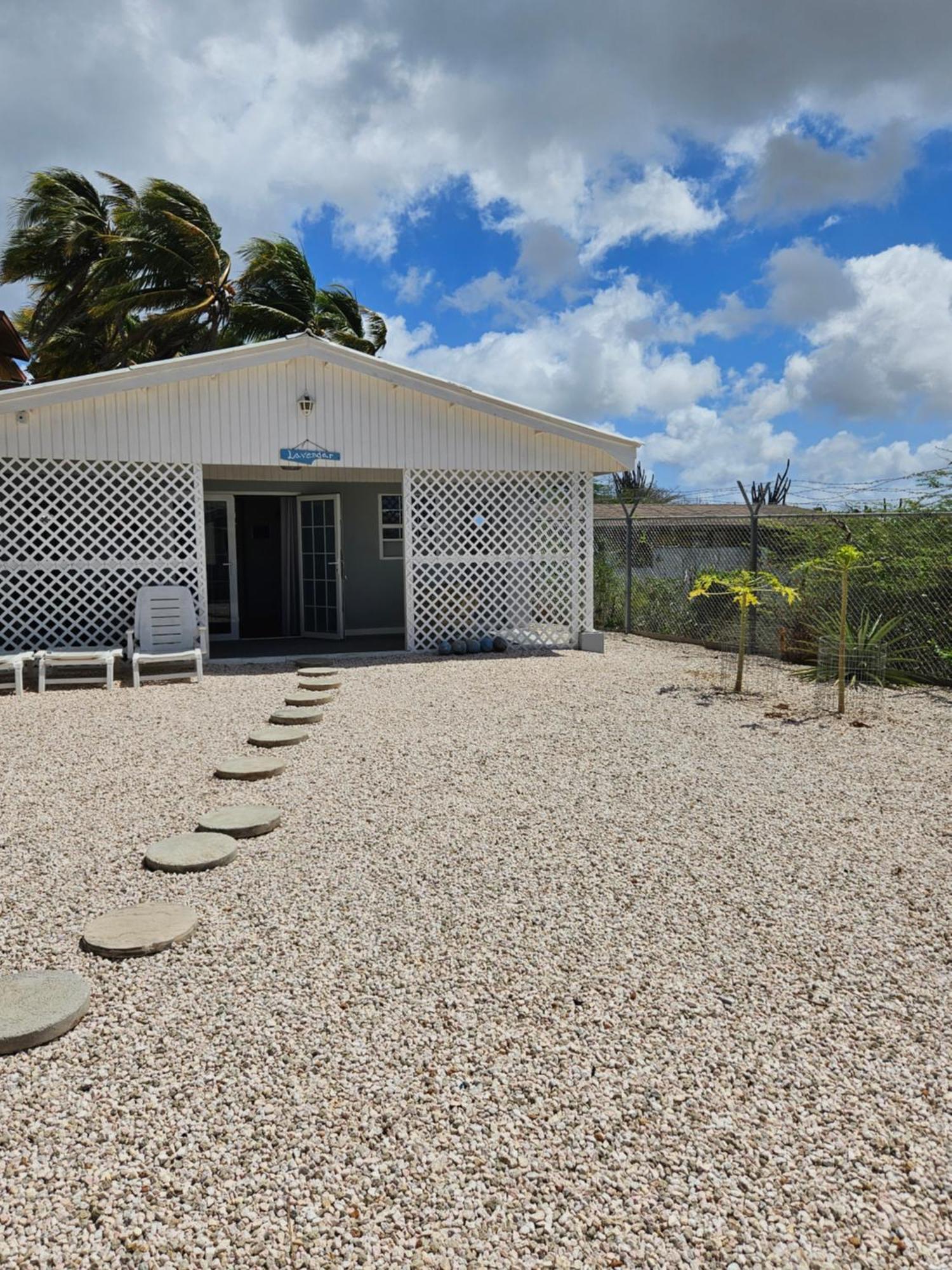 Apartment Raven's Paradise Willemstad