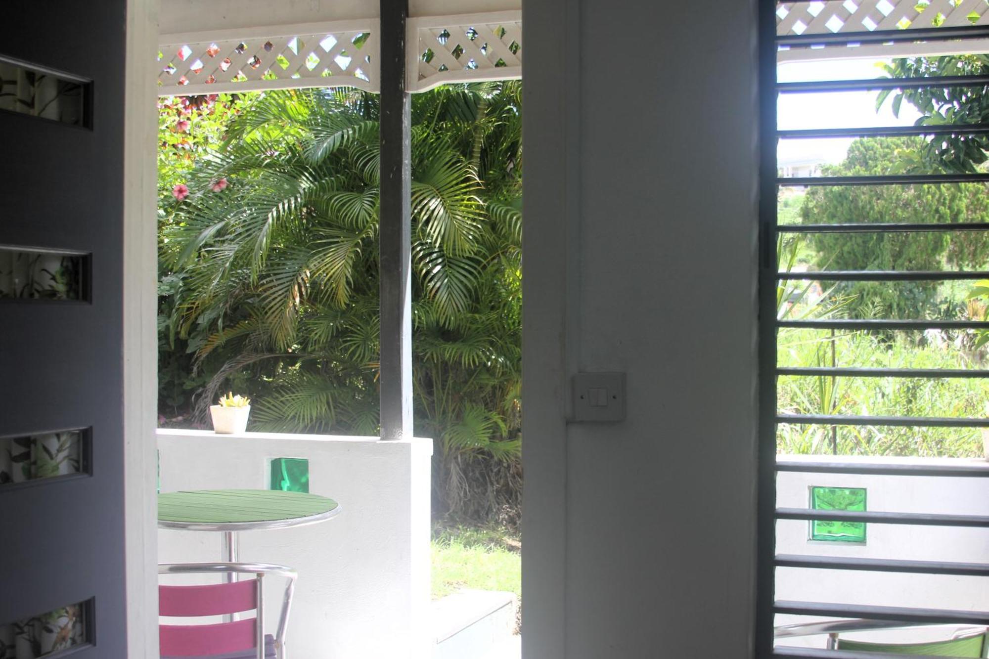Breezy Vista On The Terrace - West Coast, Saint James, Barbados