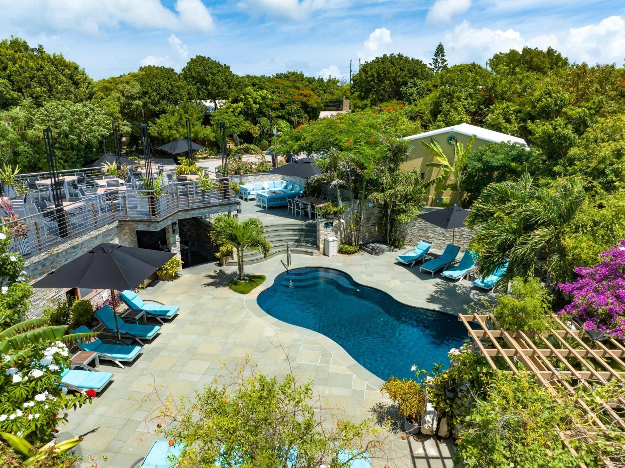 Kokomo Botanical - Caribbean Family Resort