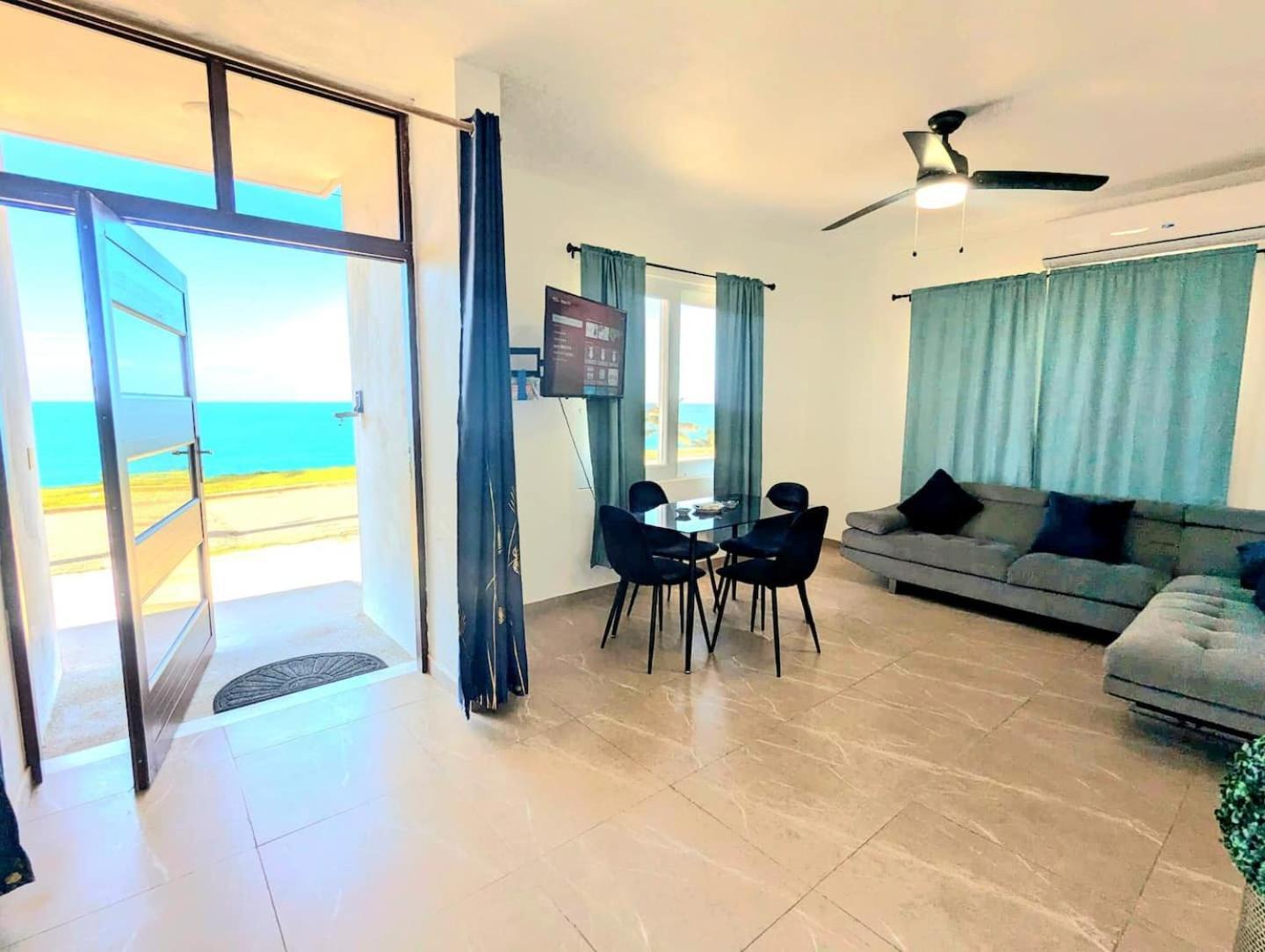 Apartment Ocean Front
