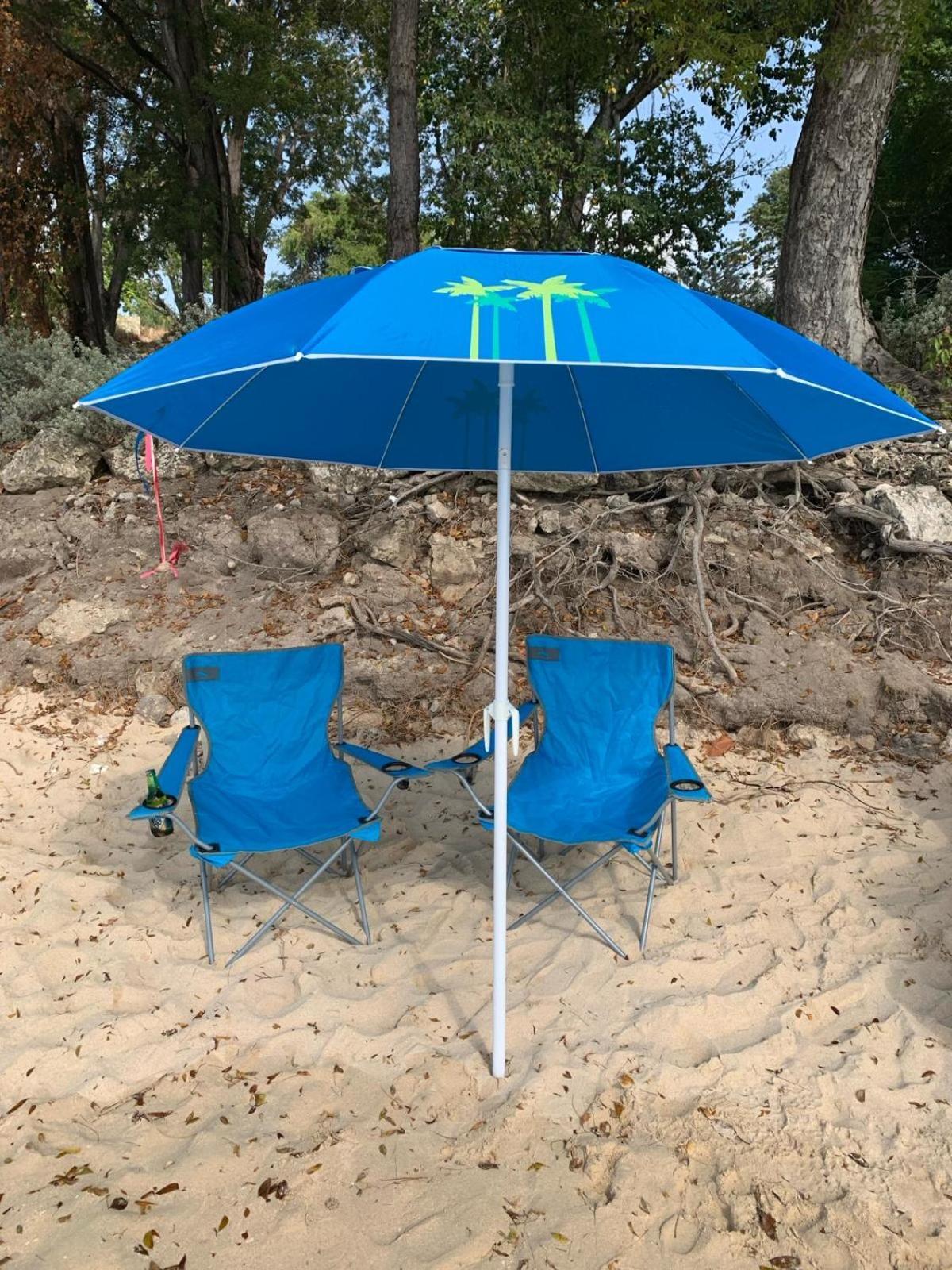 Apartment One Bedroom 1 Minute Walk To West Coast Beach! Saint James