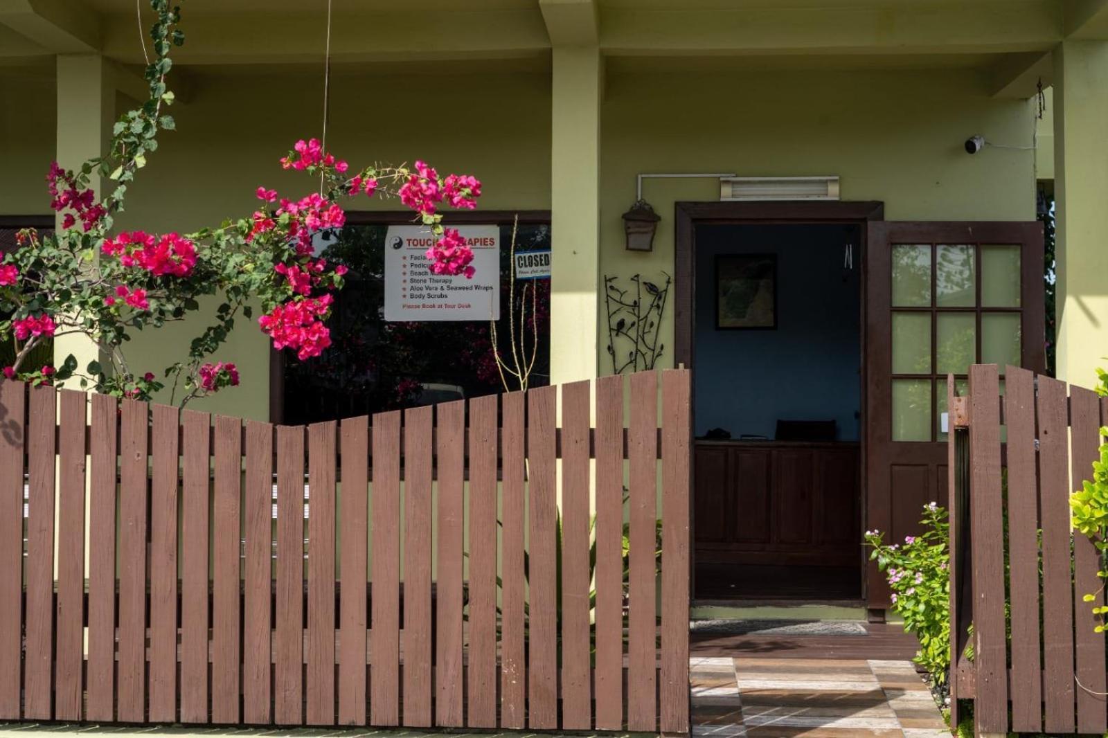 Touch Therapies Vacations Apartment *