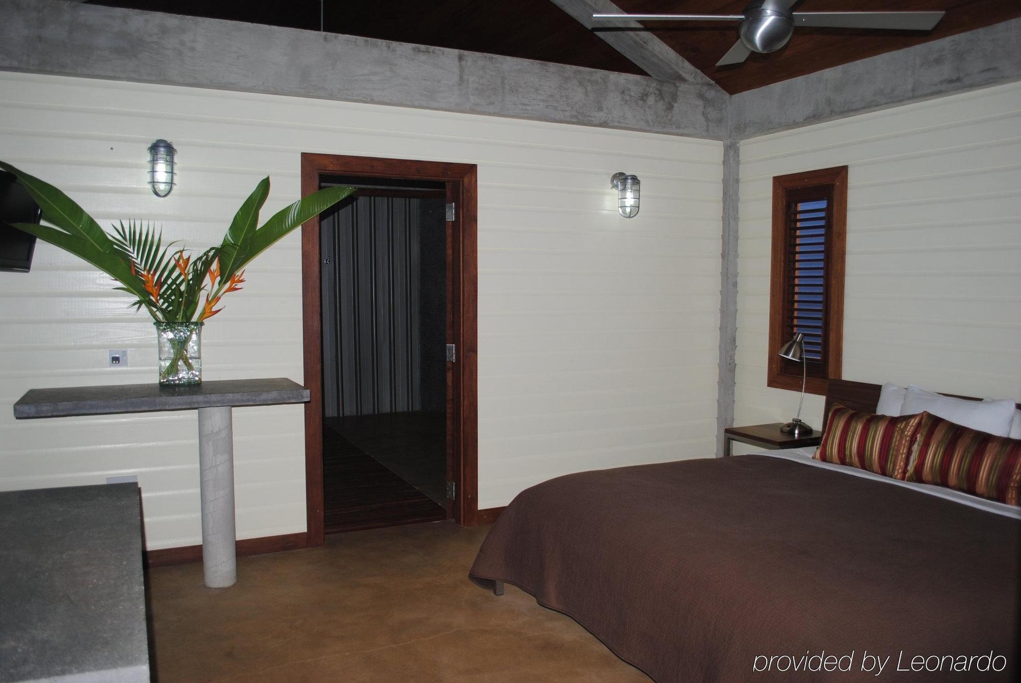 Pagua Bay House - Oceanfront Cabana's 4* Marigot