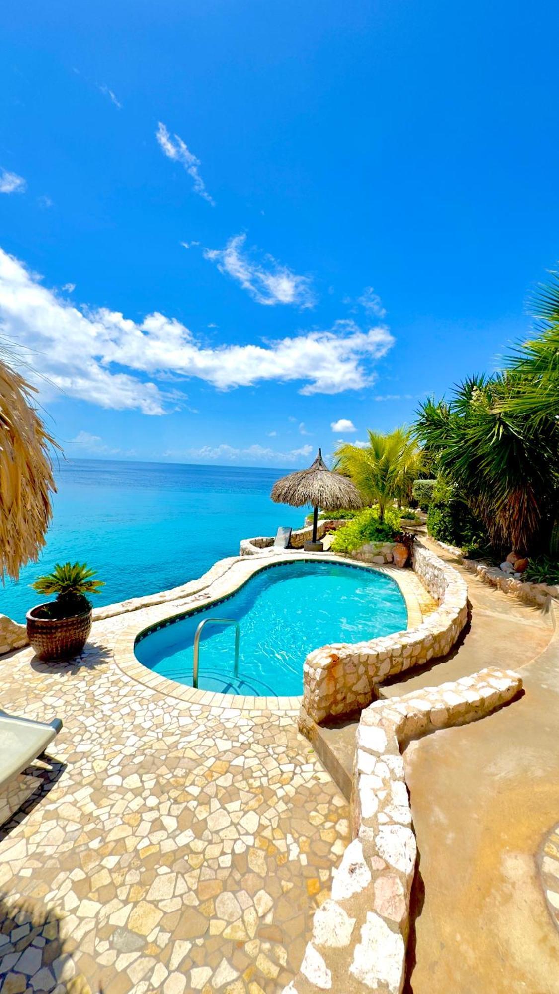 8 & 9- Blou - Curacao Apartment *