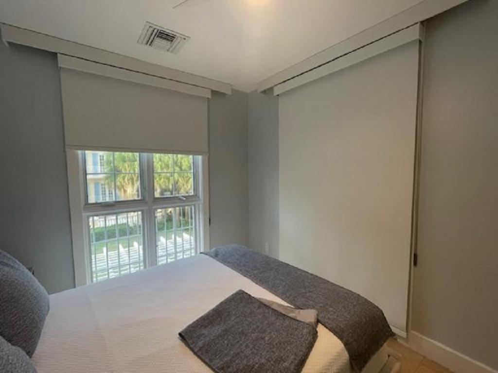 Renaissance Grace Bay