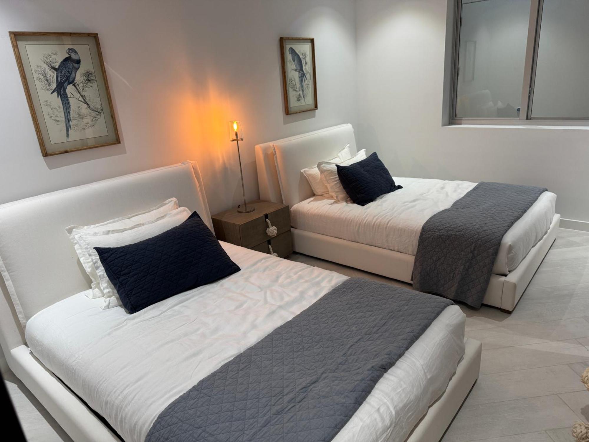 Apartamento New Luxury Waterfront Condo, Palm Cay, The Bahamas
