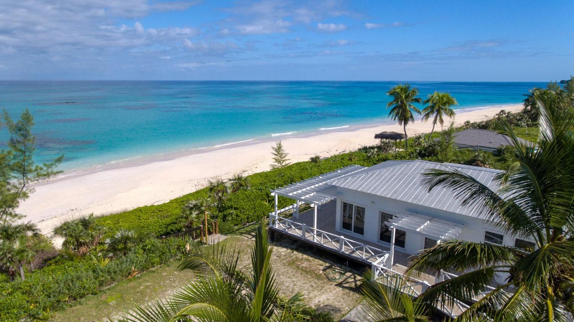 Guest house Eleuthera Retreat - & On Pink Beachfront *