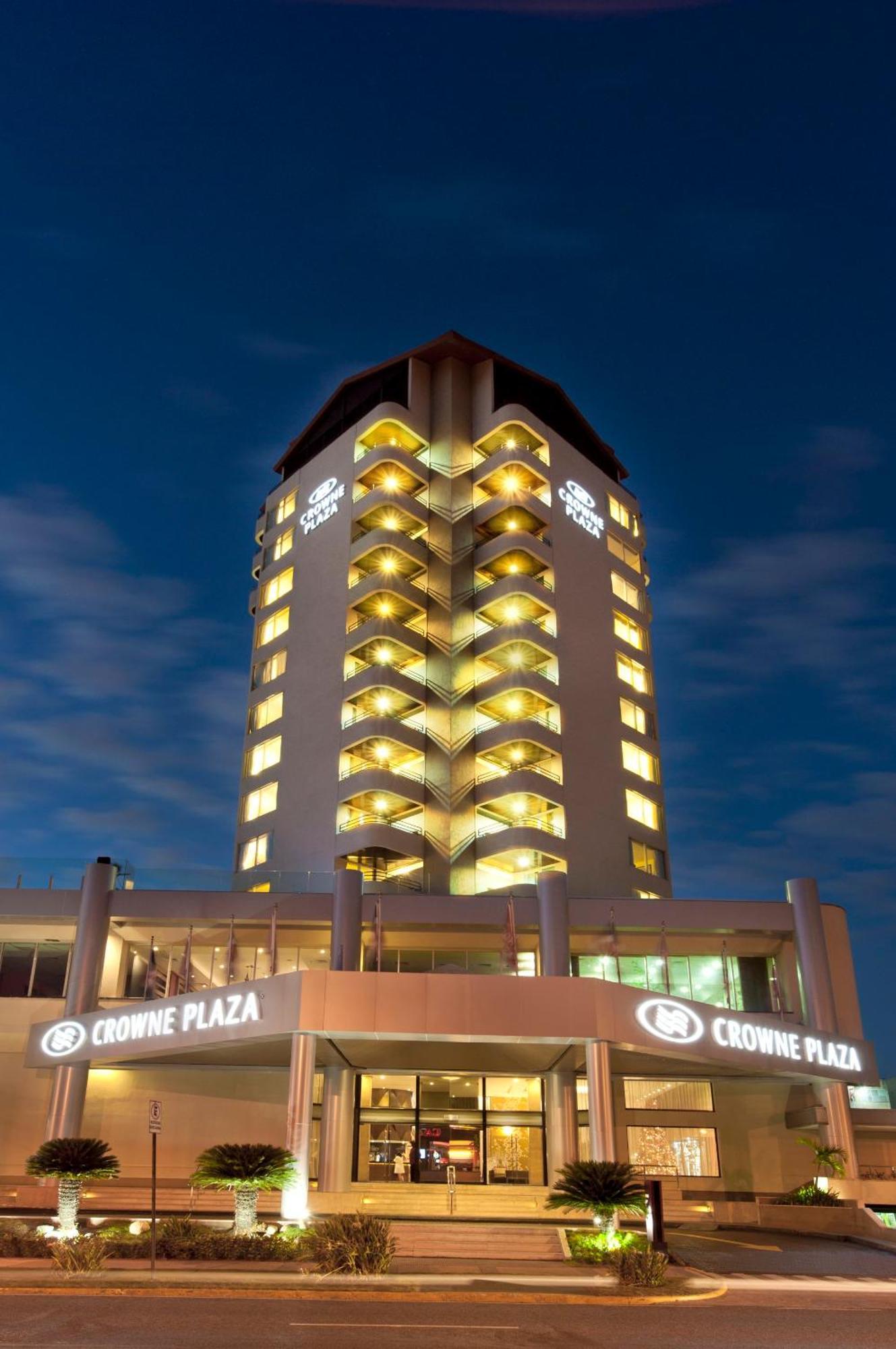 Crowne Plaza By Ihg Hotel
