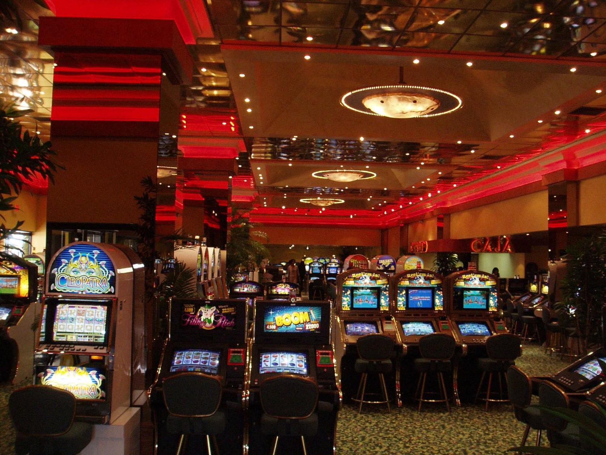 Crowne Plaza By Ihg 5*